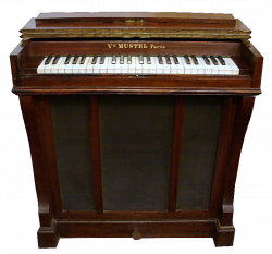 Эту челесту привёз из Парижа сам Пётр Ильич Чайковский, чтобы использовать в балете «Щелкунчик» в танце Феи Драже. Челеста действующая, только в открытом виде её могут увидеть немногие. Этих клавиш касались руки Петра Ильича...