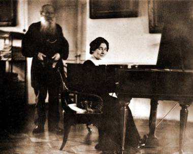 Ванда Ландовска играет Льву Толстому (фото)