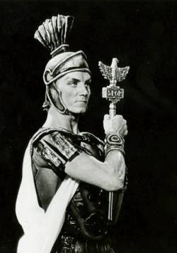 Марис Лиепа в роли Красса в балете Арама Хачатуряна «Спартак»