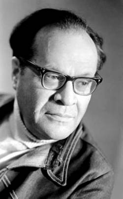 Михаил Львович Матусовский (1915-1990), советский поэт-песенник, лауреат Государственной премии СССР (1977)