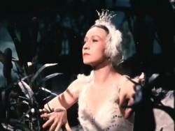 Чайковский. Балет «Лебединое озеро» (Скриншот)